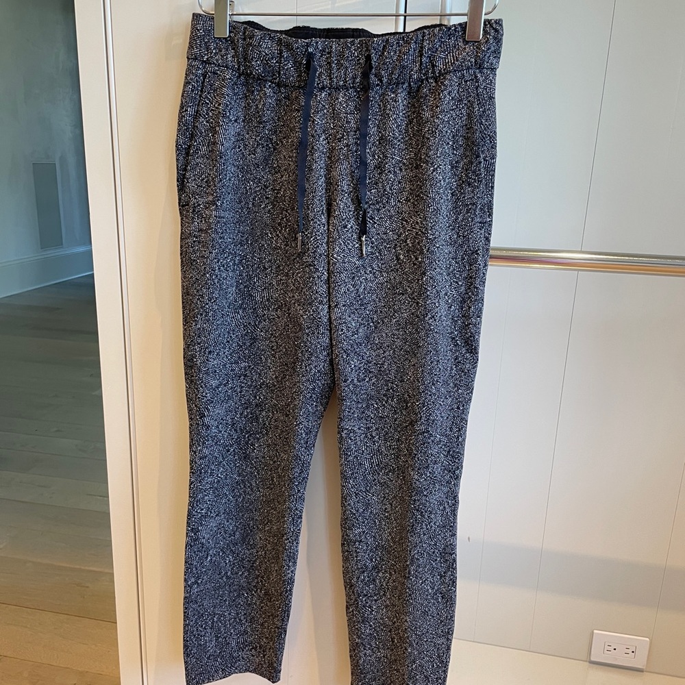 Lululemon Joggers Size 6
